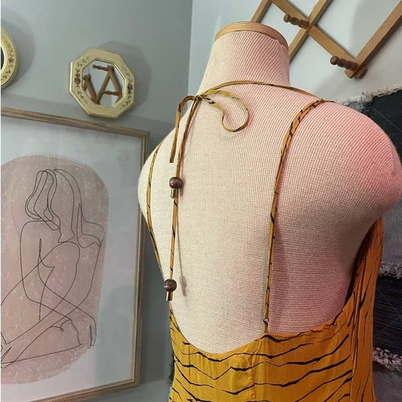 Urban Outfitters Dress - Picture 4 of 5